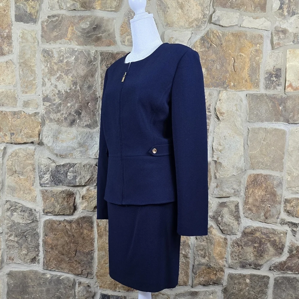 Tahari 12 12P Skirt Suit Set - Picture 5 of 9